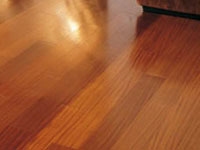 Pulizia dei pavimenti in parquet sia verniciati sia trattati a cera ... Come pulire il parquet verniciato